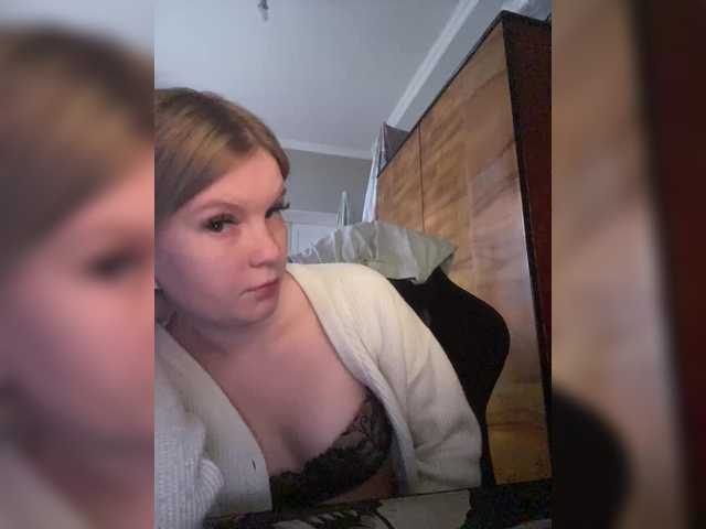 Amelia2004's BongaCams show and profile