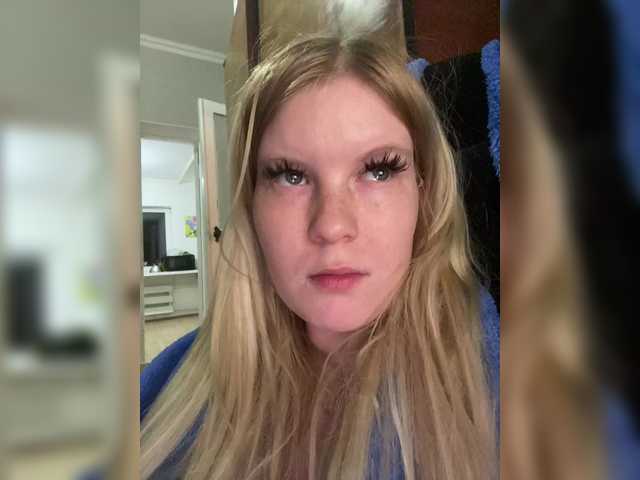 Amelia2004's BongaCams show and profile