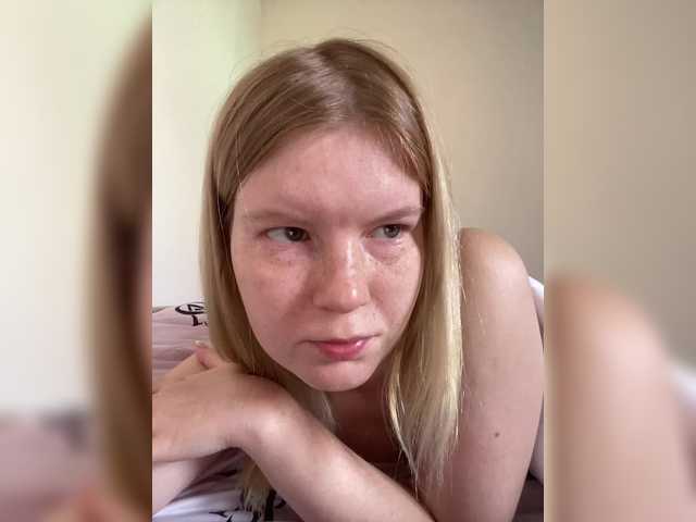 Amelia2004's BongaCams show and profile