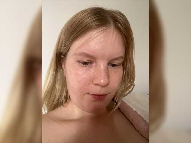 Amelia2004's BongaCams show and profile