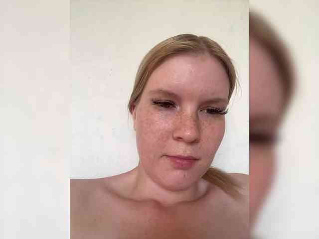 Amelia2004 webcam