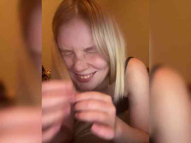 Amelia2004 webcam