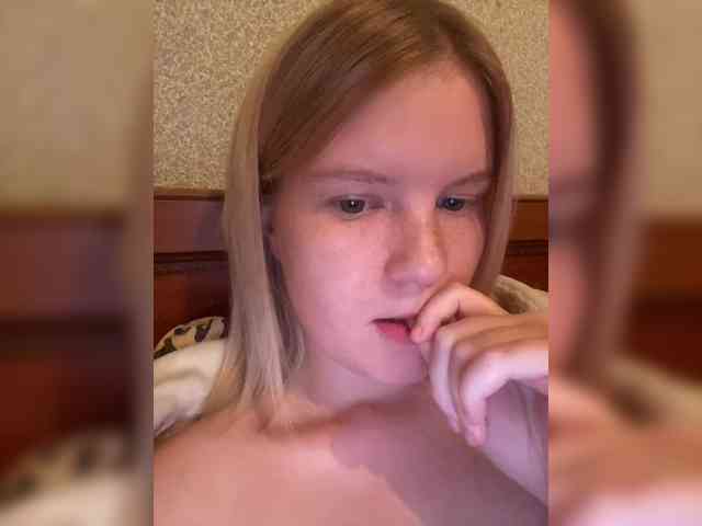 Amelia2004 webcam