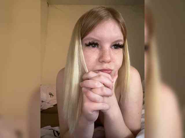 Amelia2004 Live Webcam on BongaCams