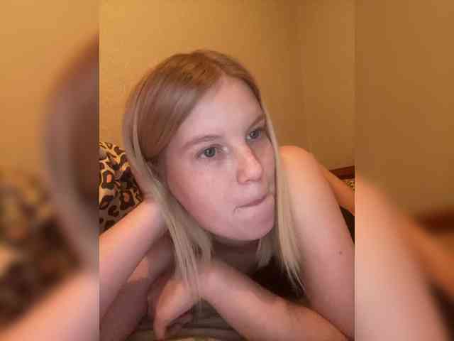 Amelia2004 webcam