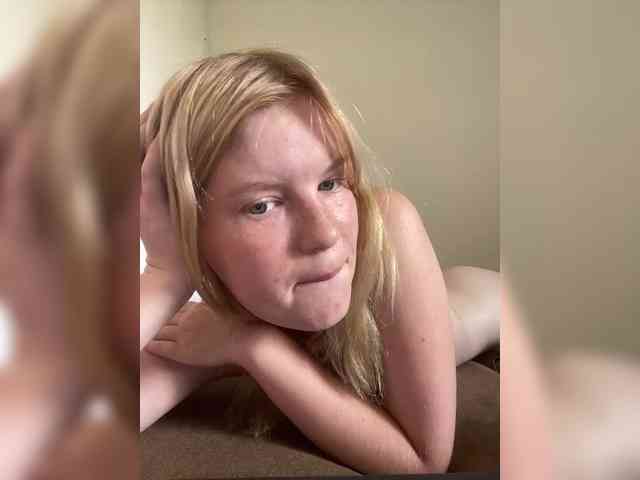 Amelia2004 webcam