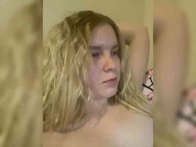 Amelia2004 Live Webcam on BongaCams