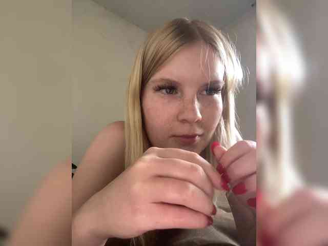 Amelia2004 webcam