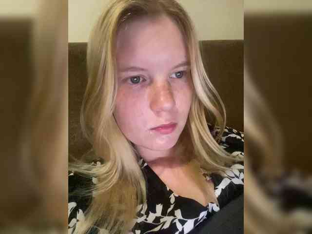 Amelia2004 webcam