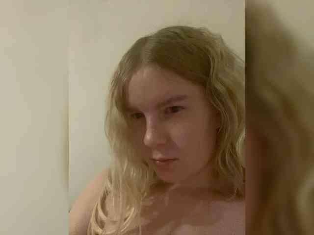 Amelia2004 Live Webcam on BongaCams