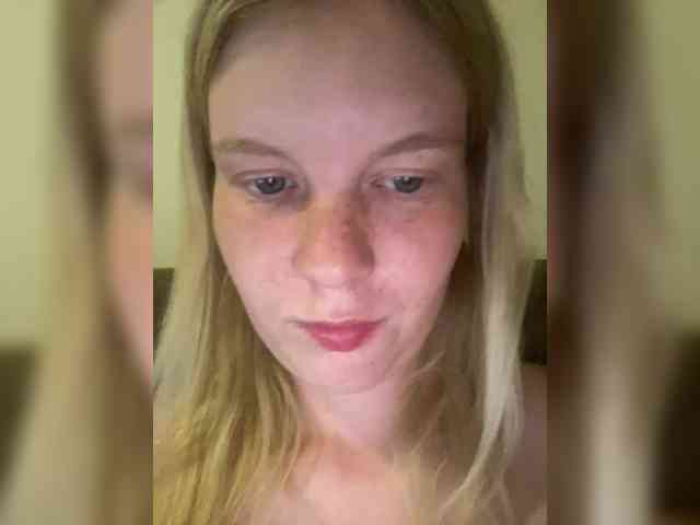 Amelia2004 webcam