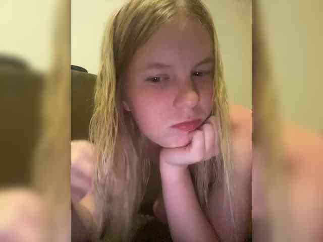 Amelia2004 webcam