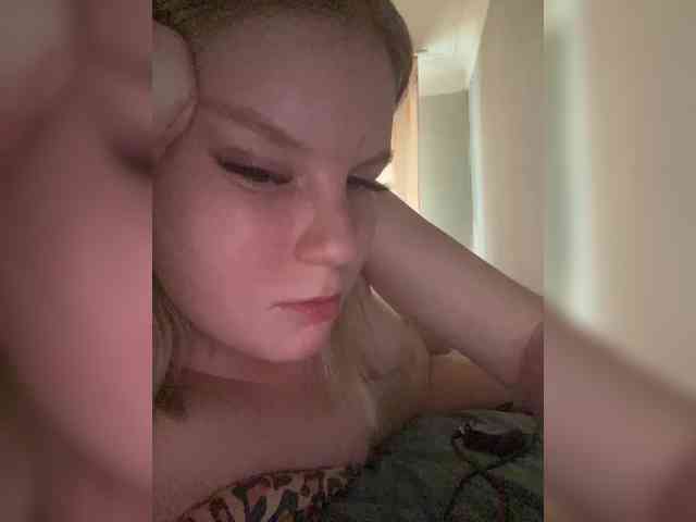 Amelia2004 Live Webcam on BongaCams