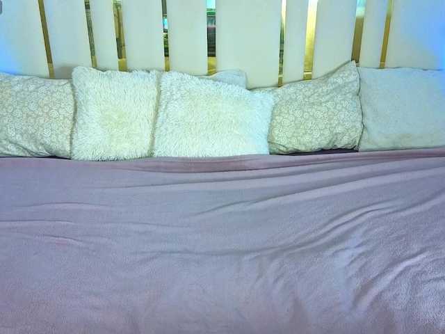 DaisyDelighte's BongaCams show and profile