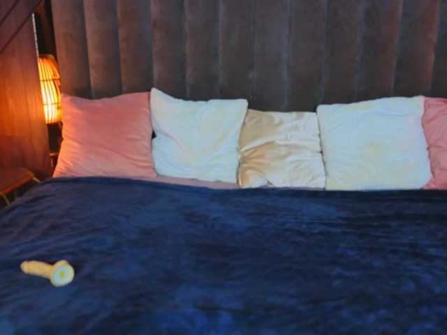 DaisyDelighte's BongaCams show and profile