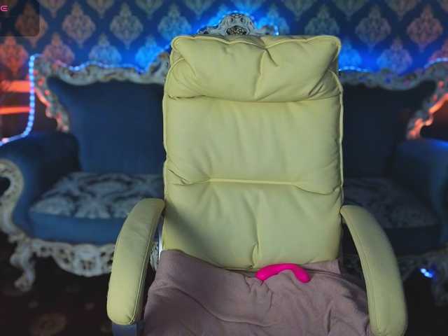 DaisyDelighte's BongaCams show and profile