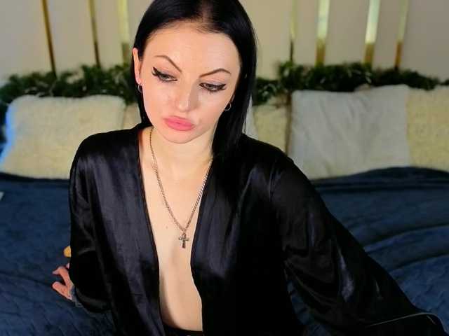 DaisyDelighte's BongaCams show and profile