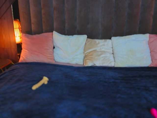 DaisyDelighte's BongaCams show and profile