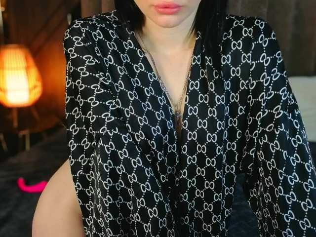 DaisyDelighte's BongaCams show and profile