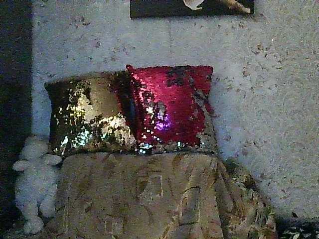 Tatidor's BongaCams show and profile