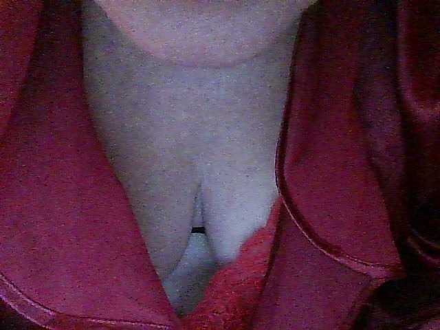 Tatidor's BongaCams show and profile