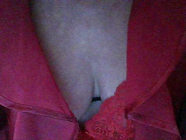 Tatidor's BongaCams show and profile