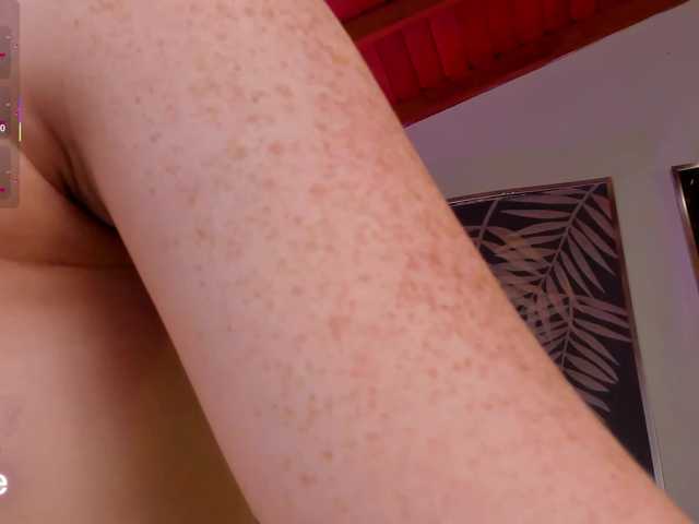 CorinneRusso's BongaCams show and profile