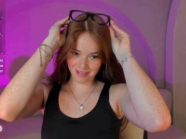 CorinneRusso's BongaCams show and profile