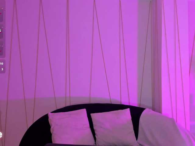 CorinneRusso's BongaCams show and profile