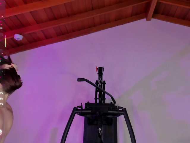 CorinneRusso's BongaCams show and profile