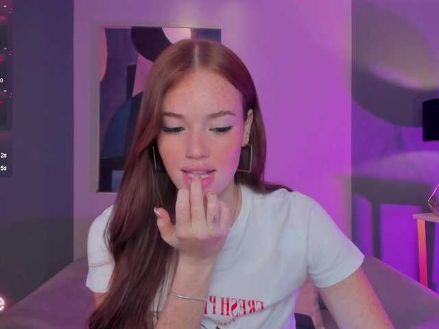 CorinneRusso's BongaCams show and profile