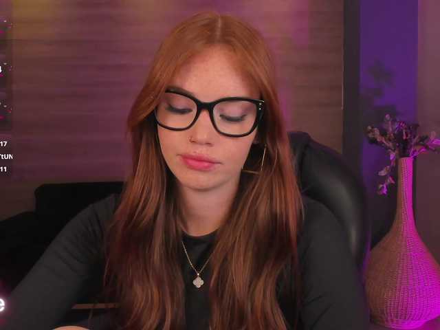 CorinneRusso's BongaCams show and profile