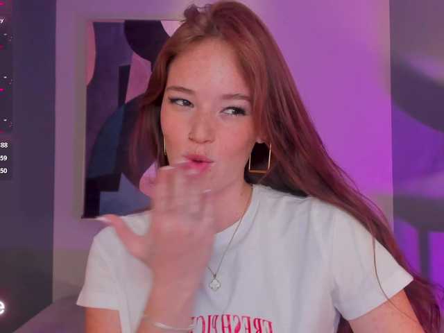 CorinneRusso's BongaCams show and profile