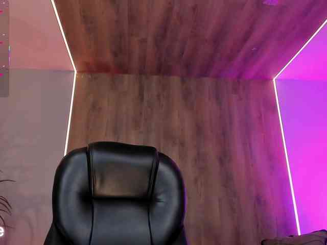 CorinneRusso webcam