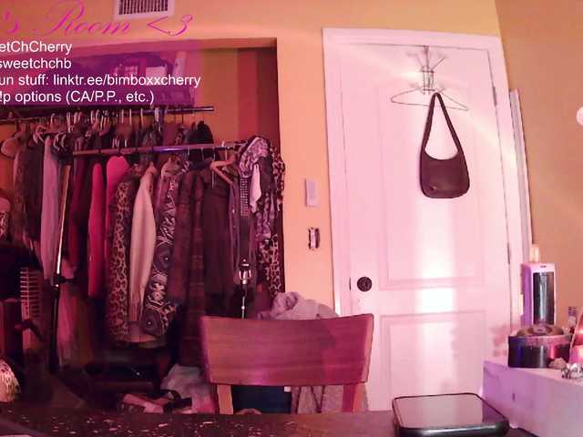 missxxxcherry's BongaCams show and profile