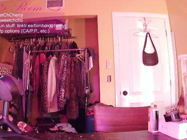 missxxxcherry's BongaCams show and profile