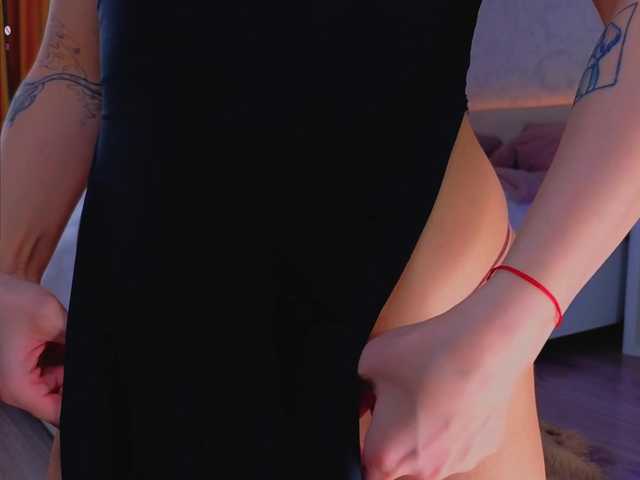 RenaWong's BongaCams show and profile