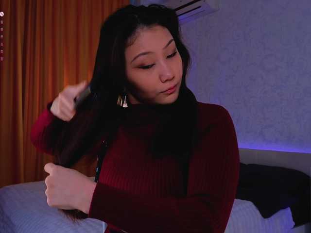 RenaWong's BongaCams show and profile