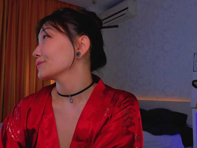 RenaWong's BongaCams show and profile