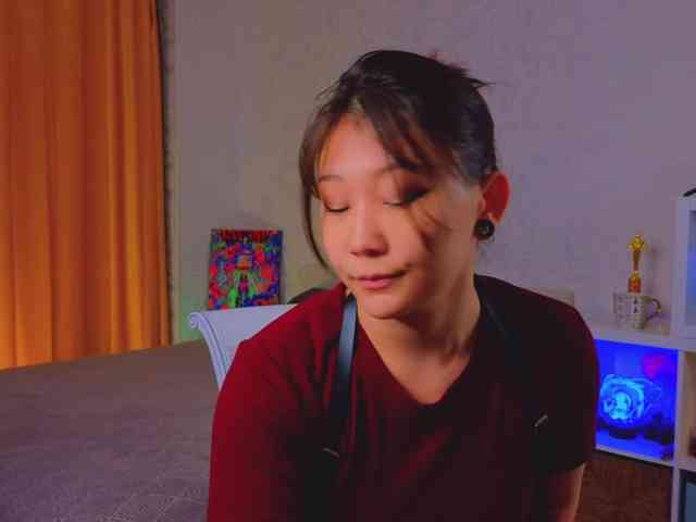 live voyeur webcam RenaWong