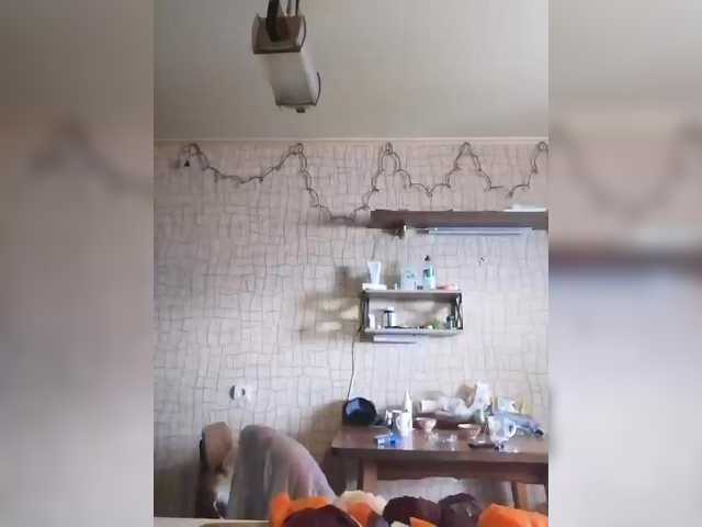 Klassnaya-1's BongaCams show and profile