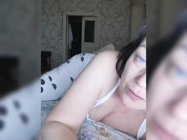 Klassnaya-1's BongaCams show and profile