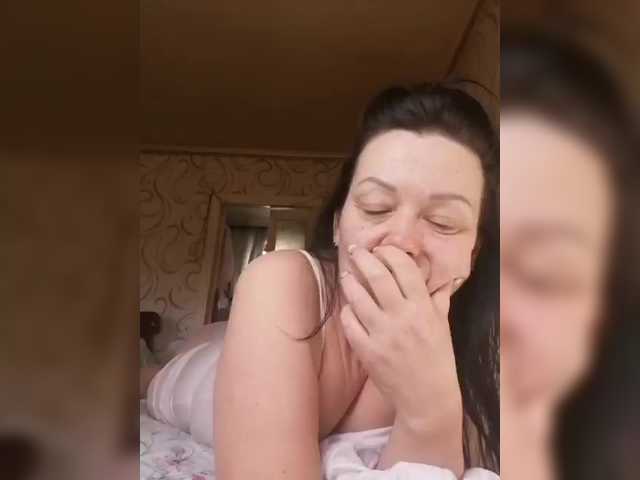 Klassnaya-1's BongaCams show and profile