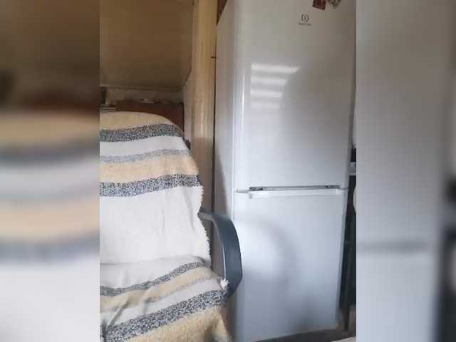 Klassnaya-1's BongaCams show and profile