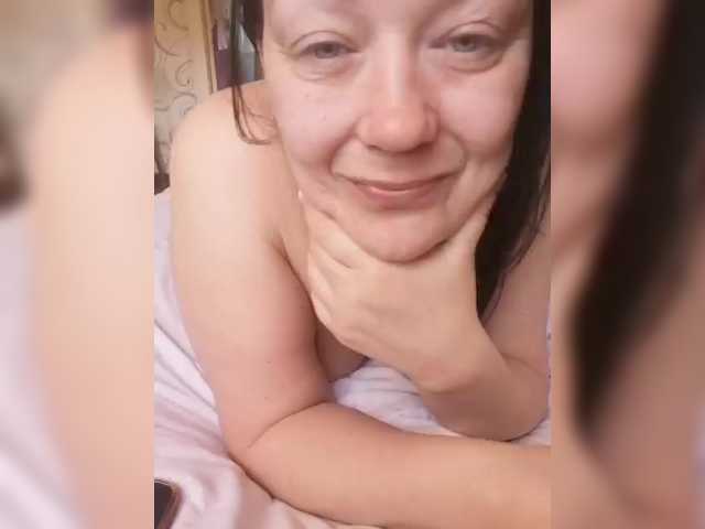 Klassnaya-1's BongaCams show and profile