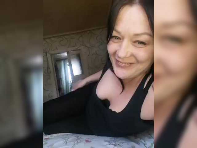 Klassnaya-1's BongaCams show and profile