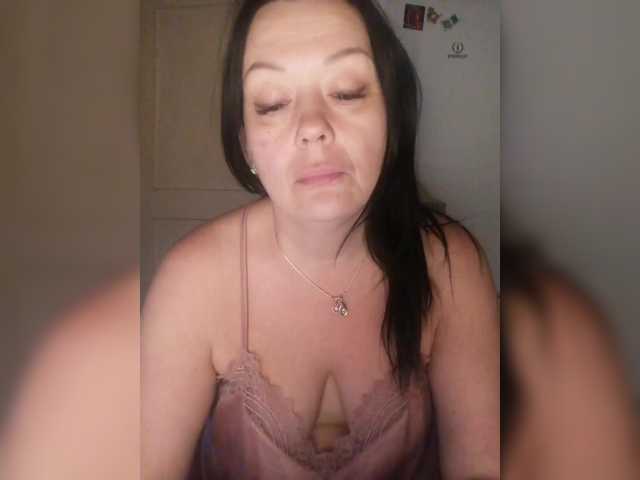 Klassnaya-1's BongaCams show and profile