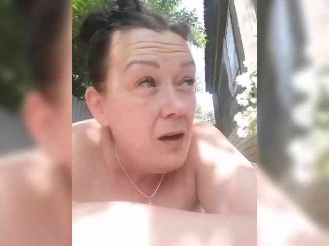 Klassnaya-1 Live Webcam on BongaCams