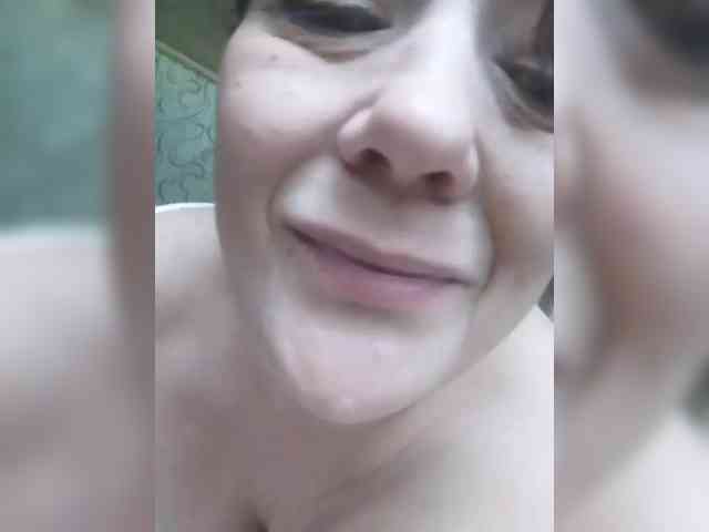 Klassnaya-1 Live Webcam on BongaCams