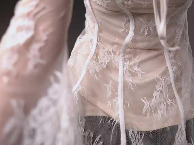 SerenaGrant's BongaCams show and profile